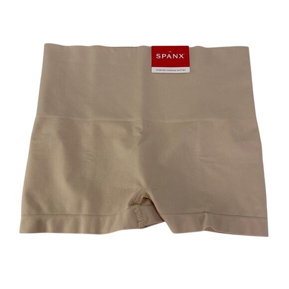 SPANX Everyday Shaping Boy Shorts Panties Size Medium Soft Nude - Picture 1 of 5